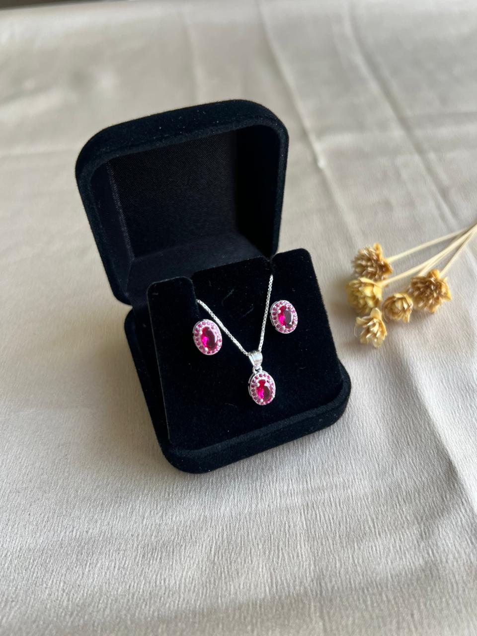 Conjunto Pedras Rosas Oval em Prata 925 - Colar e Brincos Femininos - Imagem 2