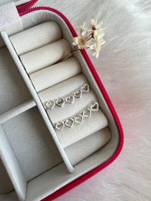 BRINCO CORAÇÕES SEMIJÓIAS